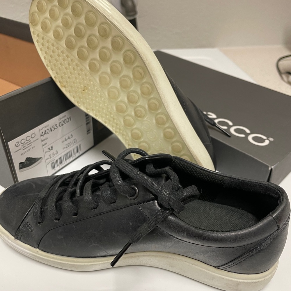 ECCO Women Soft 7 Sneaker Black 35